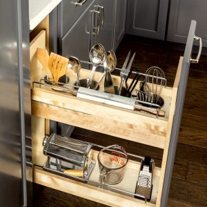 Utensil Base Pull-Out Storage