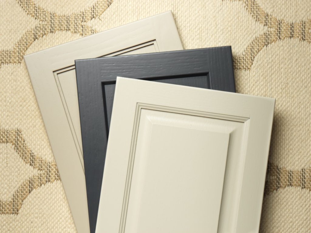 , Red Oak’s New Role in Painted Kitchens